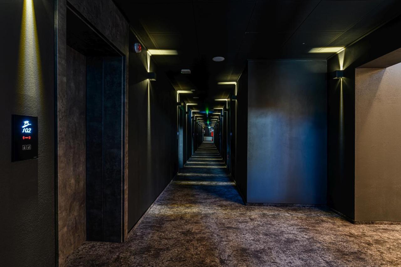 B The Hotel 4*